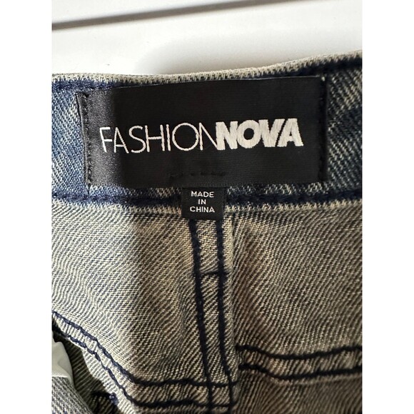 FASHIONNOVA
GOT YOUR MIND RACING STRAIGHT LEG JEANS NWT - Picture 6 of 7